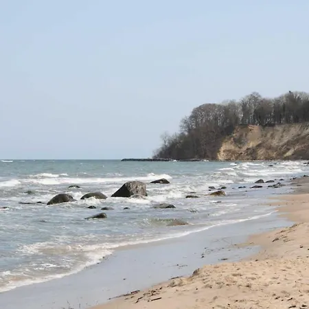 Karola 45403 Goehren (Ruegen)