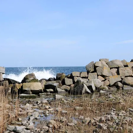 Karola 45403 Goehren (Ruegen)