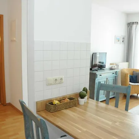 Karola 45403 Apartamento *