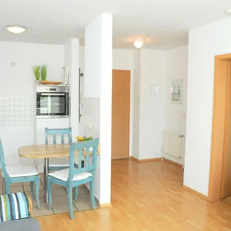 Karola 45403 Apartamento *